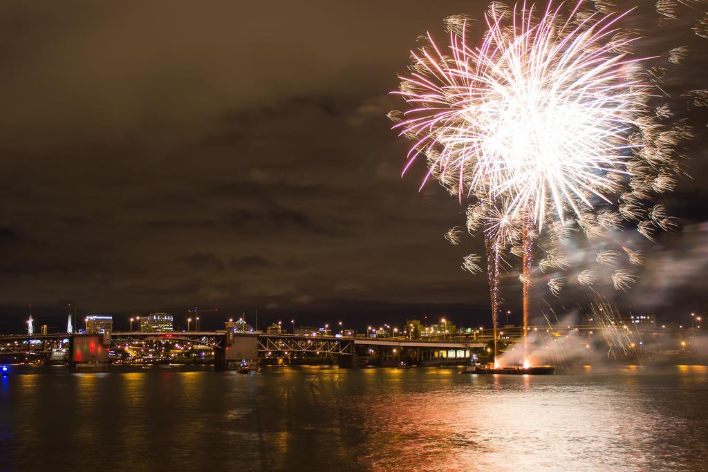 Holiday Inn Portland - Columbia Riverfront By Ihg Exterior foto